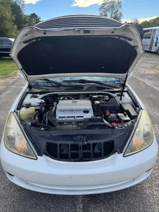 2005 Lexus ES 4th Gen - Image 16 of 17