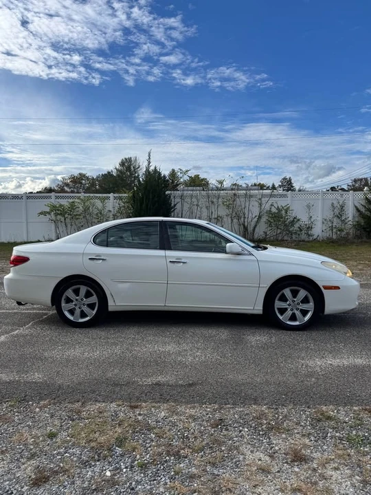 2005 Lexus ES 4th Gen - Image 5 of 17