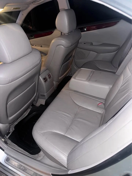 2005 Lexus ES 4th Gen - Image 8 of 8