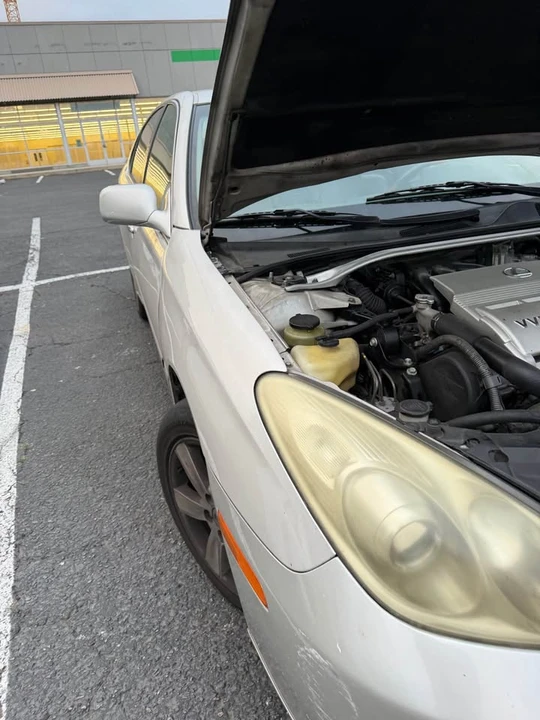 2005 Lexus ES 4th Gen - Image 3 of 7