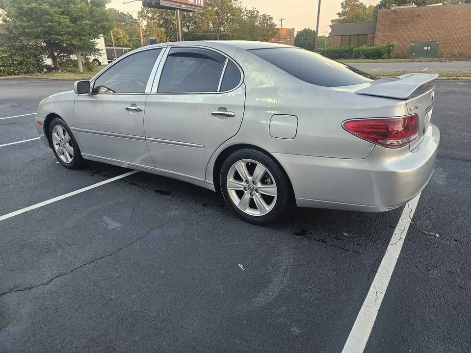 2005 Lexus ES 4th Gen - Image 4 of 6