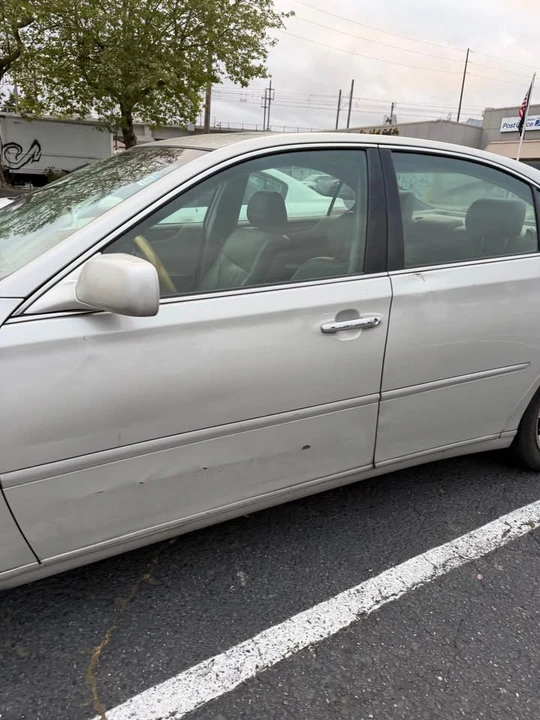 2005 Lexus ES 4th Gen - Image 2 of 7
