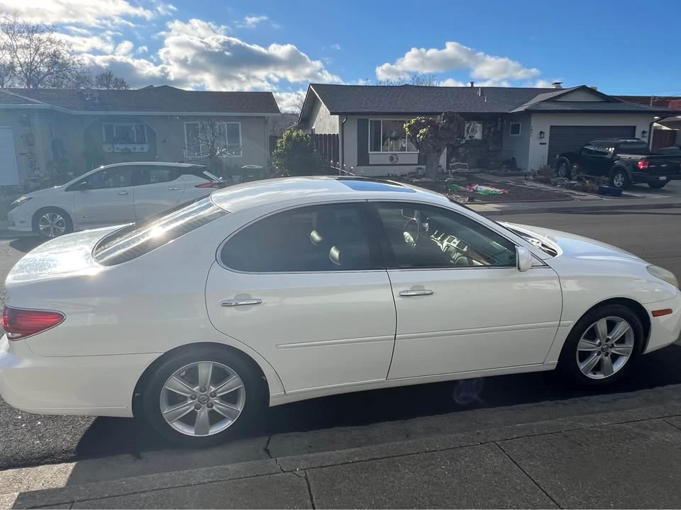 2005 Lexus ES 4th Gen - Image 3 of 9