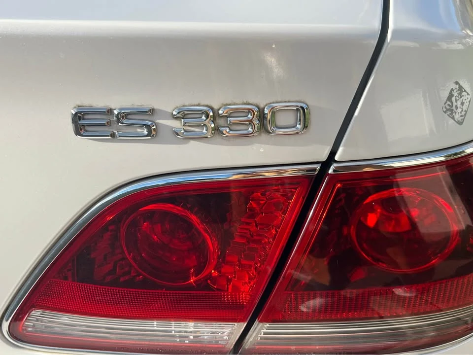 2005 Lexus ES 4th Gen - Image 9 of 9