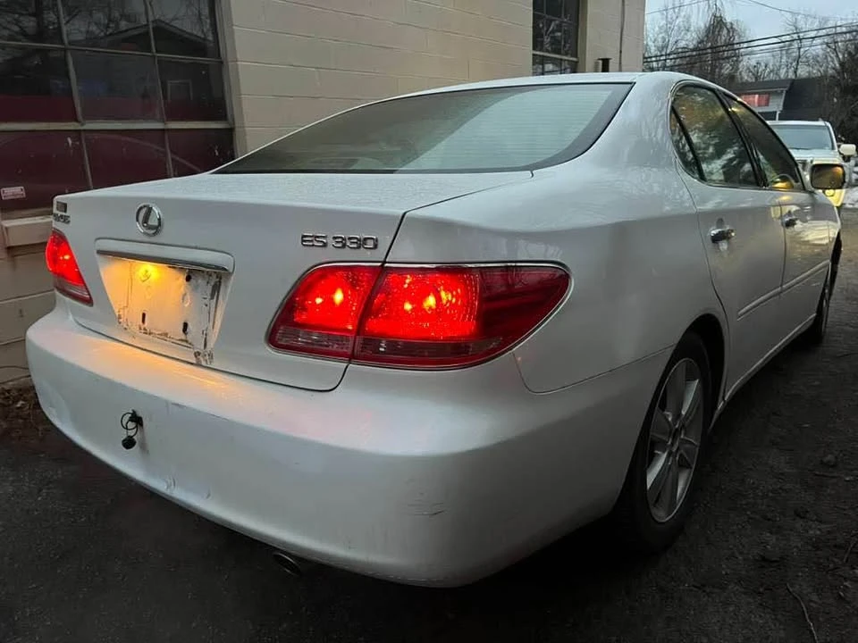2005 Lexus ES 4th Gen - Image 12 of 12