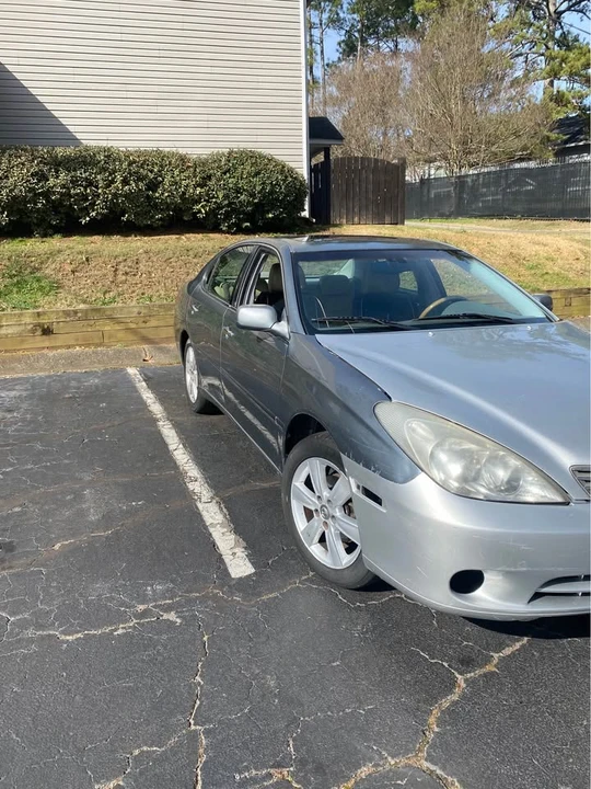 2005 Lexus ES 4th Gen - Image 3 of 10