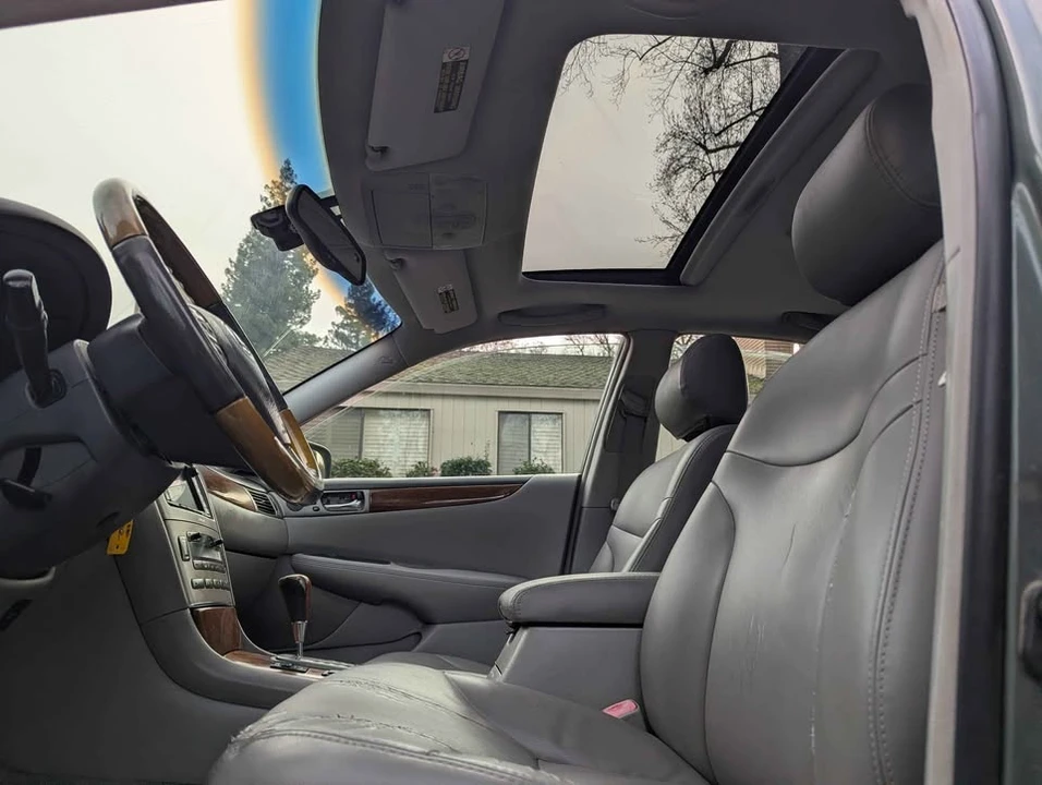 2005 Lexus ES 3rd Gen - Image 15 of 15