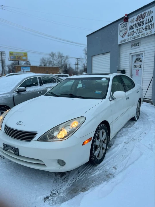 2005 Lexus ES 4th Gen - Image 2 of 12