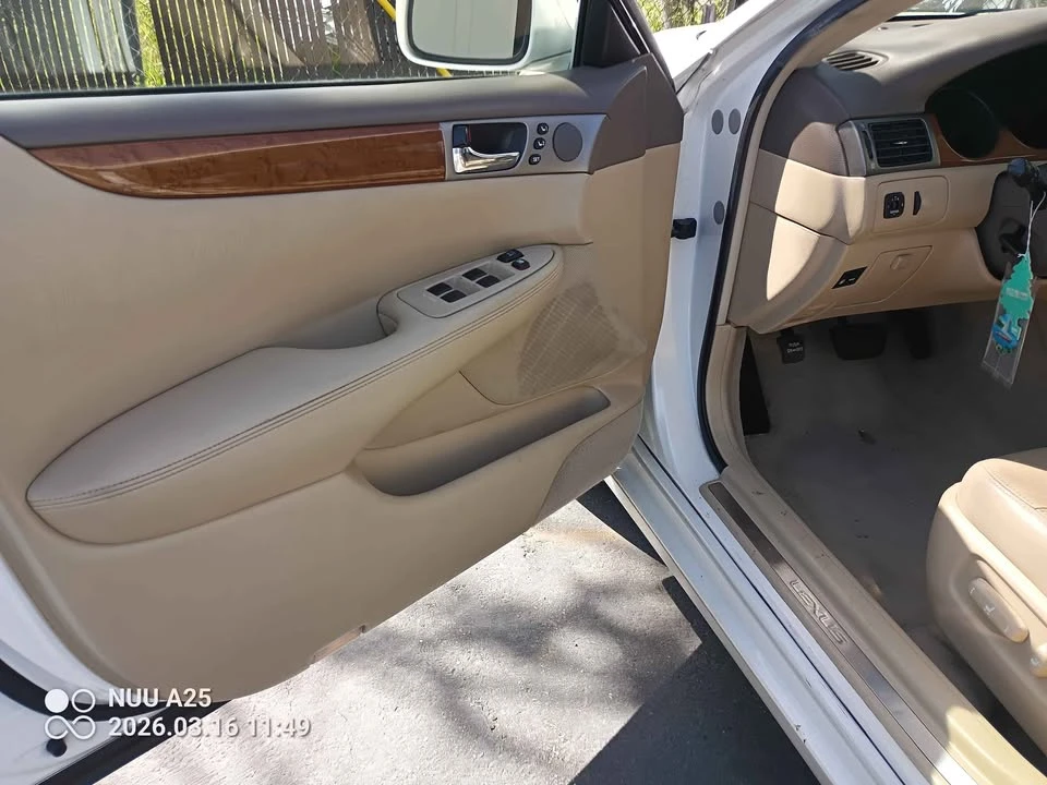2005 Lexus ES 4th Gen - Image 5 of 8