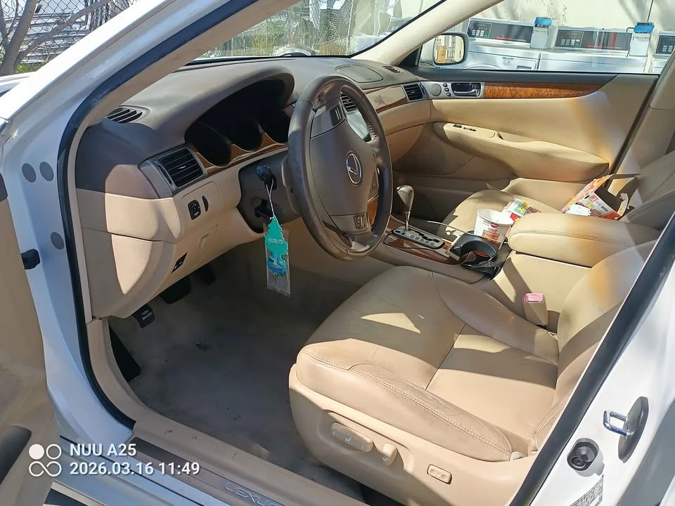 2005 Lexus ES 4th Gen - Image 4 of 8