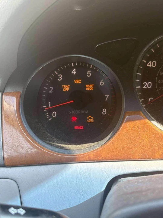 2005 Lexus ES 4th Gen - Image 9 of 9