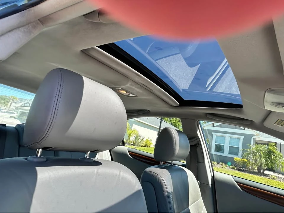 2005 Lexus ES 4th Gen - Image 6 of 10