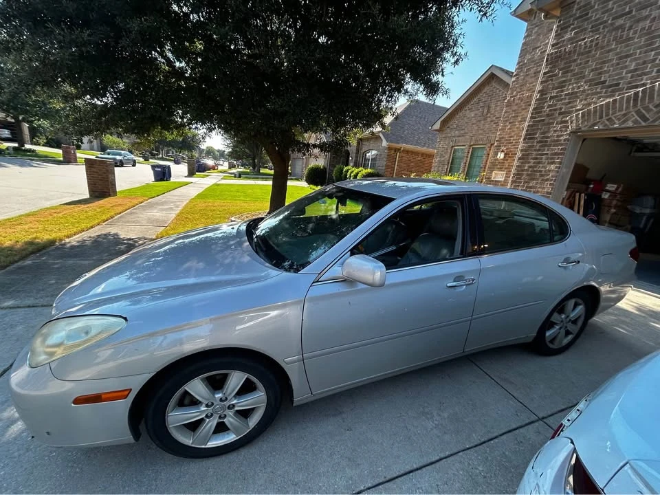 2005 Lexus ES 4th Gen - Image 2 of 9