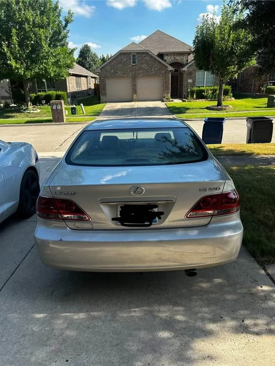 2005 Lexus ES 4th Gen - Image 3 of 9