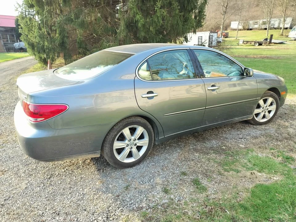 2005 Lexus ES 4th Gen - Image 4 of 5