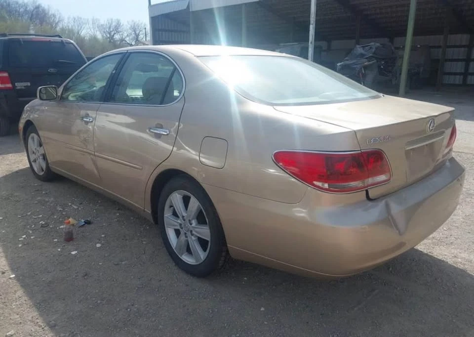 2005 Lexus ES 4th Gen - Image 3 of 8