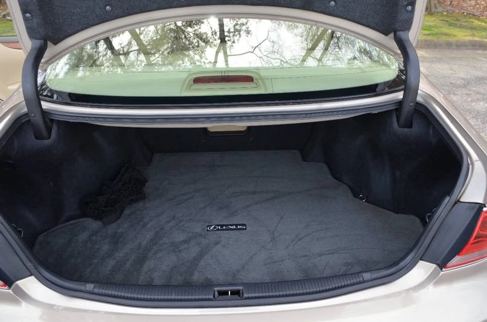 2005 Lexus ES 4th Gen - Image 6 of 17