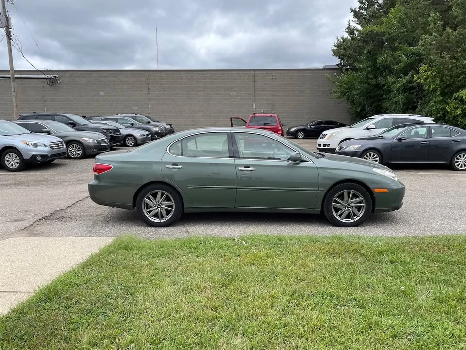 2005 Lexus ES 3rd Gen - Image 5 of 18
