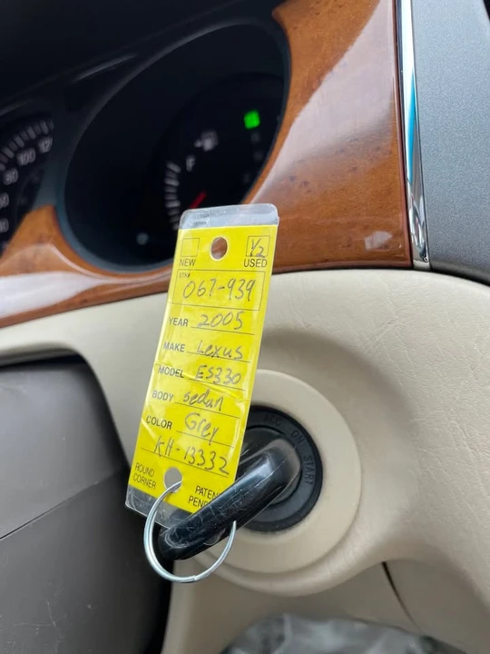 2005 Lexus ES 3rd Gen - Image 18 of 18