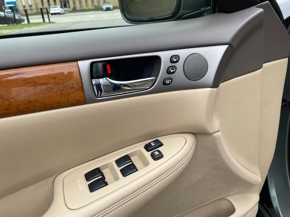 2005 Lexus ES 3rd Gen - Image 12 of 18