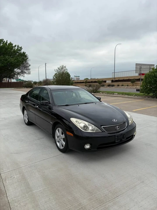 2005 Lexus ES 4th Gen - Image 2 of 10