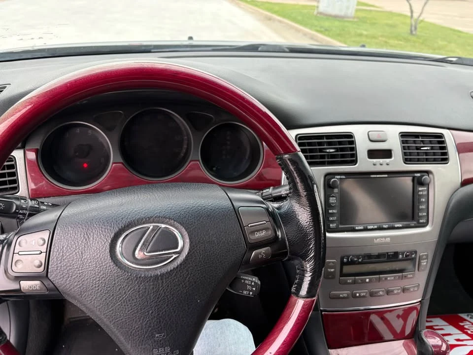 2005 Lexus ES 4th Gen - Image 9 of 10
