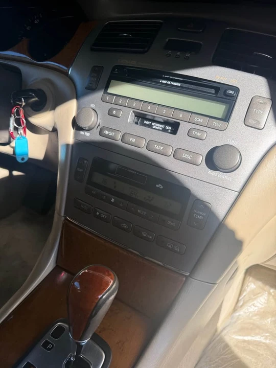 2005 Lexus ES 4th Gen - Image 13 of 13