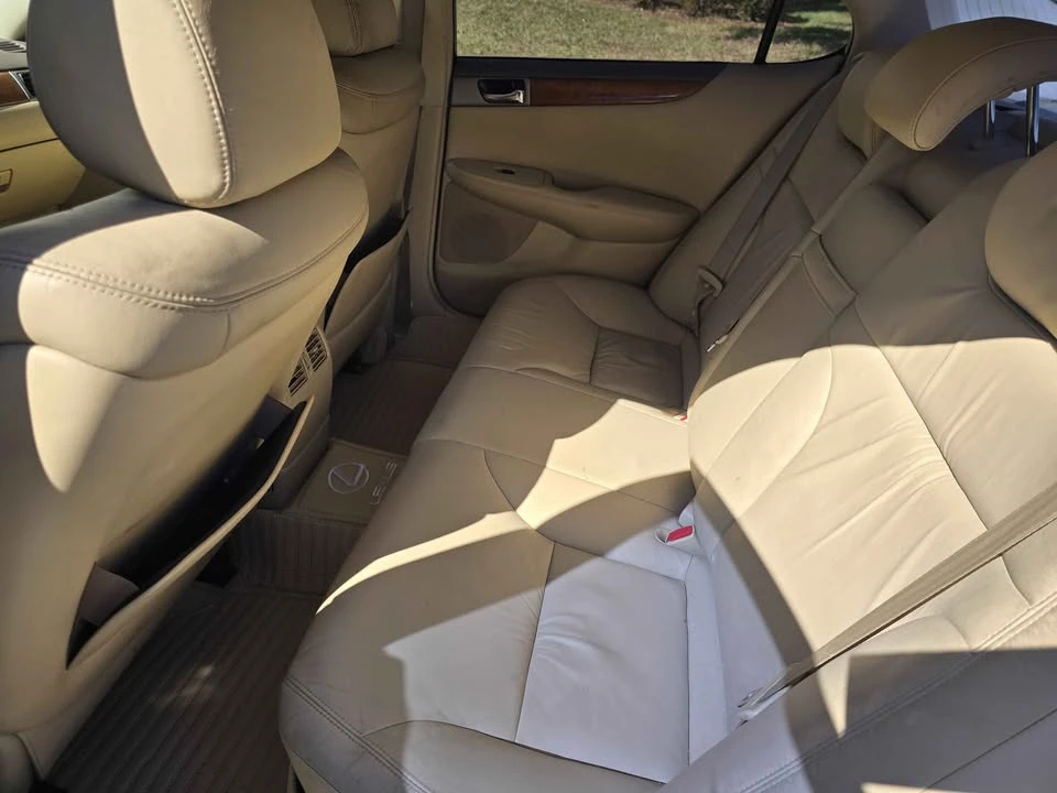 2005 Lexus ES 4th Gen - Image 8 of 10