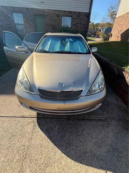 2005 Lexus ES 4th Gen - Image 8 of 13