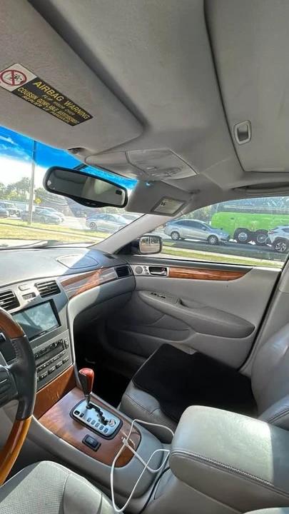 2005 Lexus ES 4th Gen - Image 2 of 2