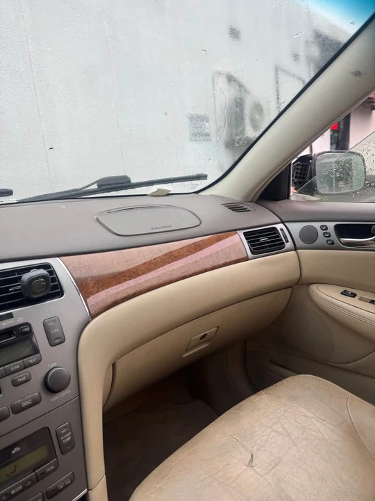 2005 Lexus ES 4th Gen - Image 5 of 7