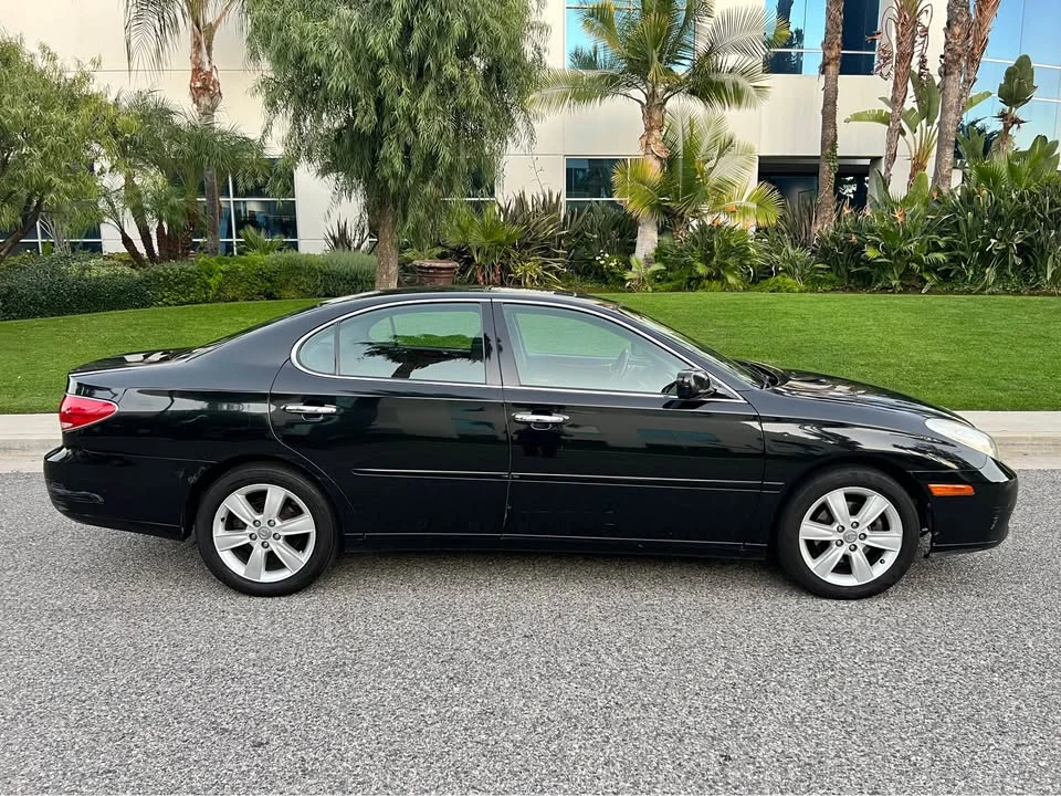 2005 Lexus ES 4th Gen - Image 4 of 17