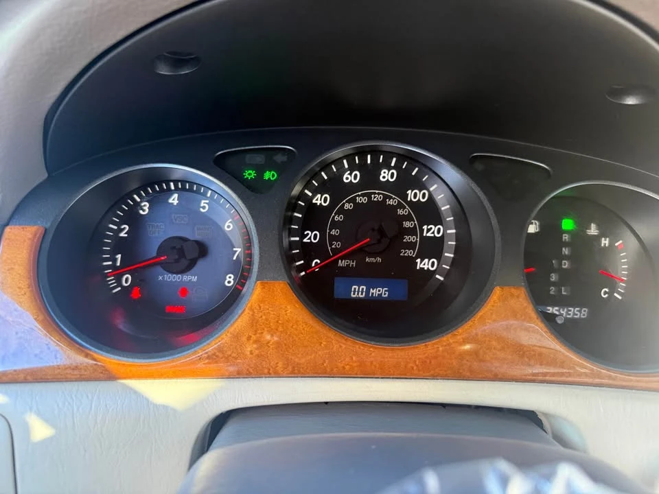 2005 Lexus ES 4th Gen - Image 6 of 13