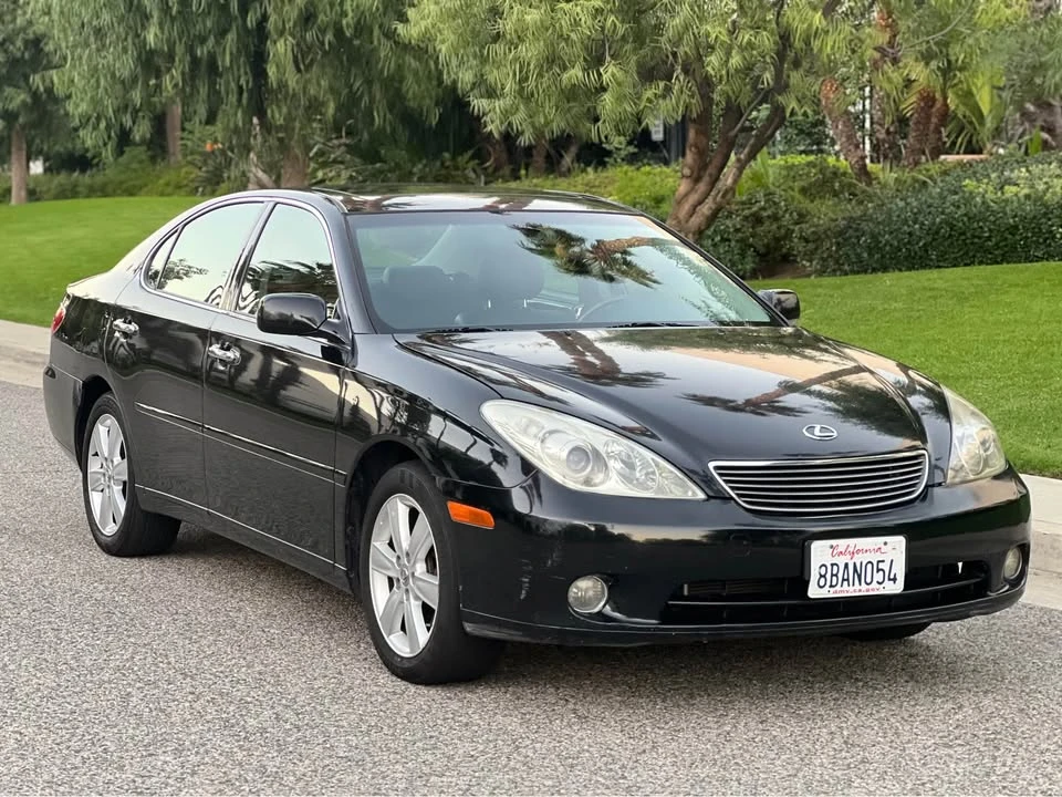2005 Lexus ES 4th Gen - Image 3 of 17