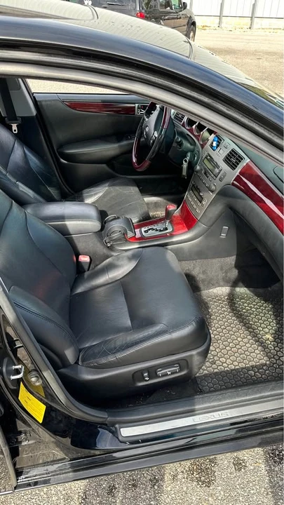 2005 Lexus ES 3rd Gen - Image 6 of 12
