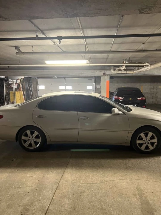 2005 Lexus ES 3rd Gen - Image 6 of 11