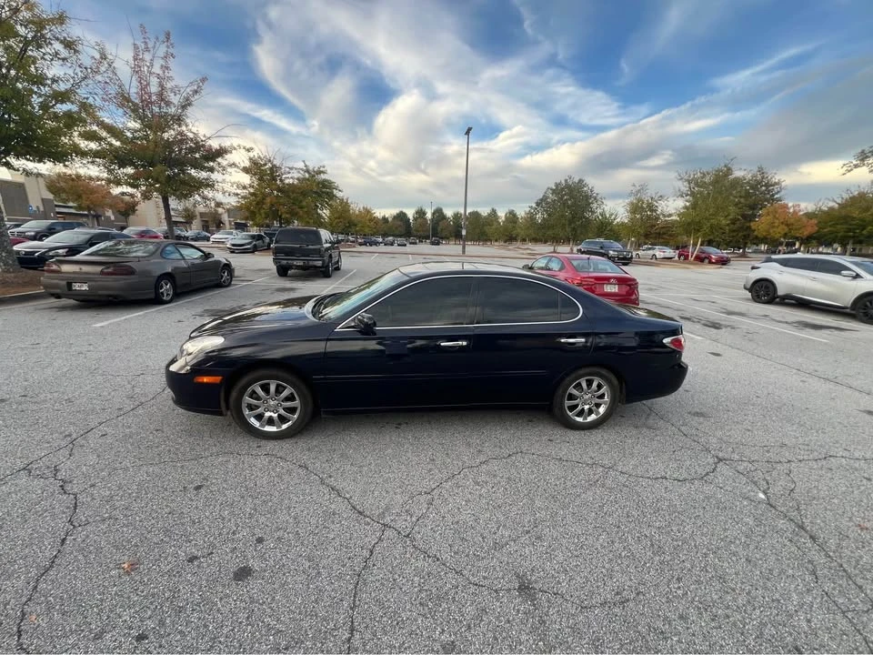 2005 Lexus ES 3rd Gen - Image 2 of 5
