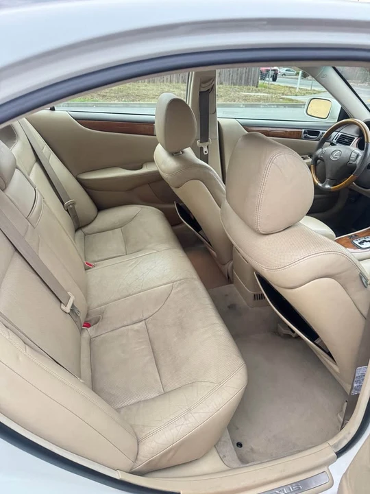 2005 Lexus ES 3rd Gen - Image 6 of 11