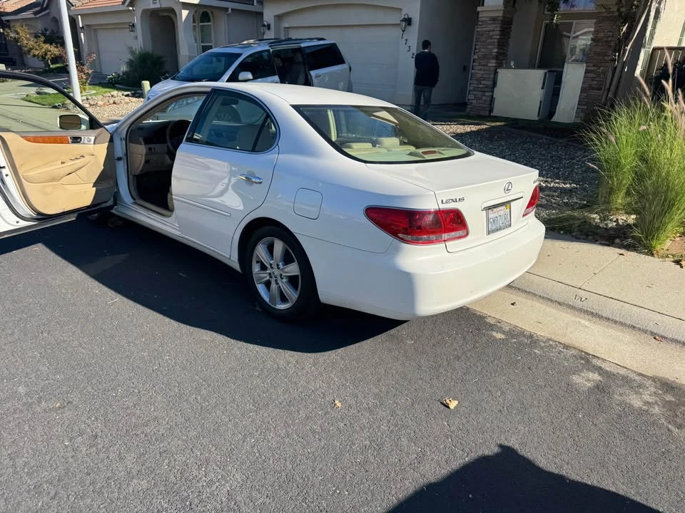 2005 Lexus ES 4th Gen - Image 4 of 7