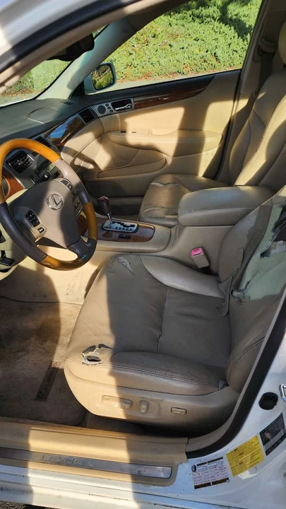 2005 Lexus ES 3rd Gen - Image 4 of 6