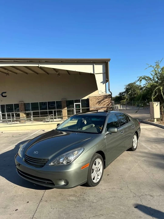 2005 Lexus ES 3rd Gen - Image 11 of 11