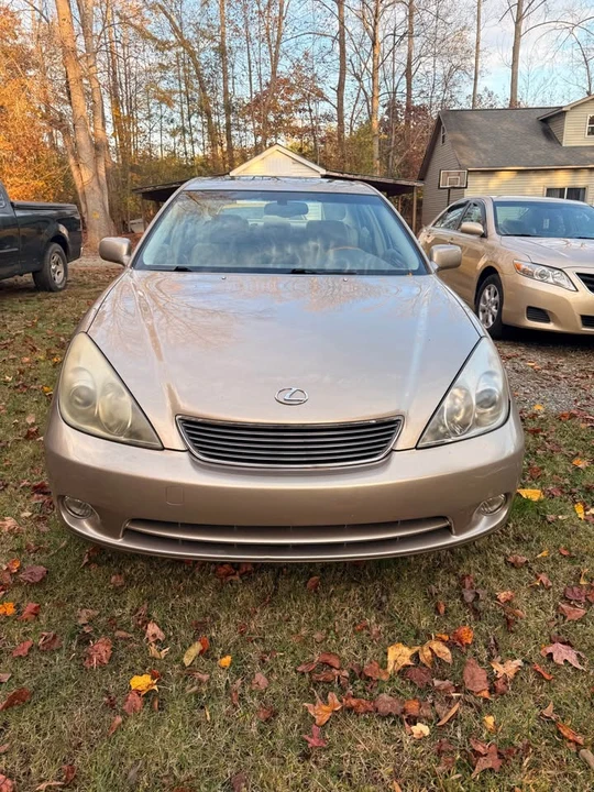 2005 Lexus ES 4th Gen - Image 2 of 11
