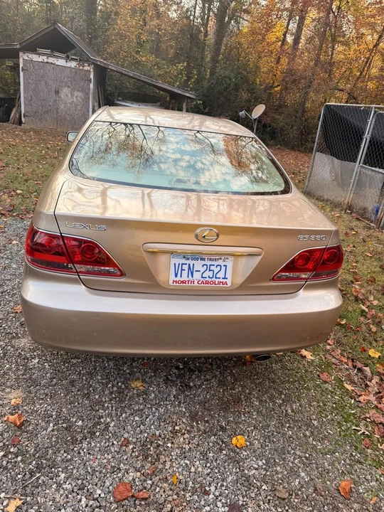 2005 Lexus ES 4th Gen - Image 6 of 11