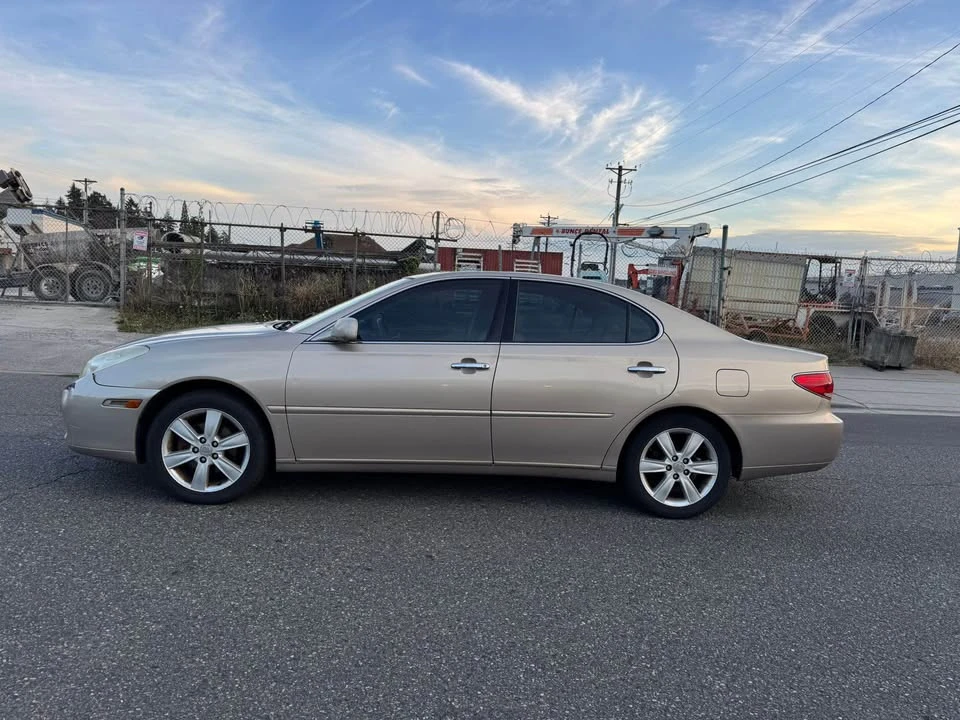 2005 Lexus ES 4th Gen - Image 6 of 9