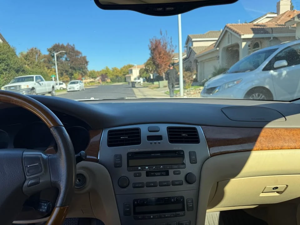 2005 Lexus ES 4th Gen - Image 5 of 7