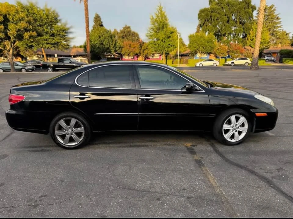 2005 Lexus ES 4th Gen - Image 4 of 15