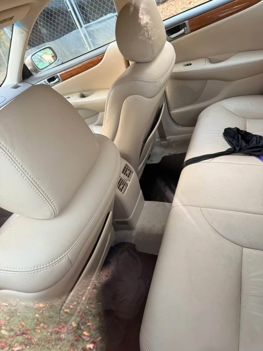 2005 Lexus ES 4th Gen - Image 10 of 11