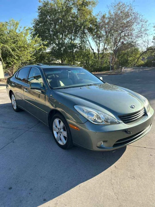 2005 Lexus ES 3rd Gen - Image 9 of 11