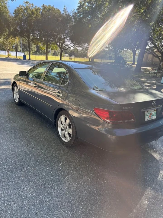 2005 Lexus ES 3rd Gen - Image 3 of 6