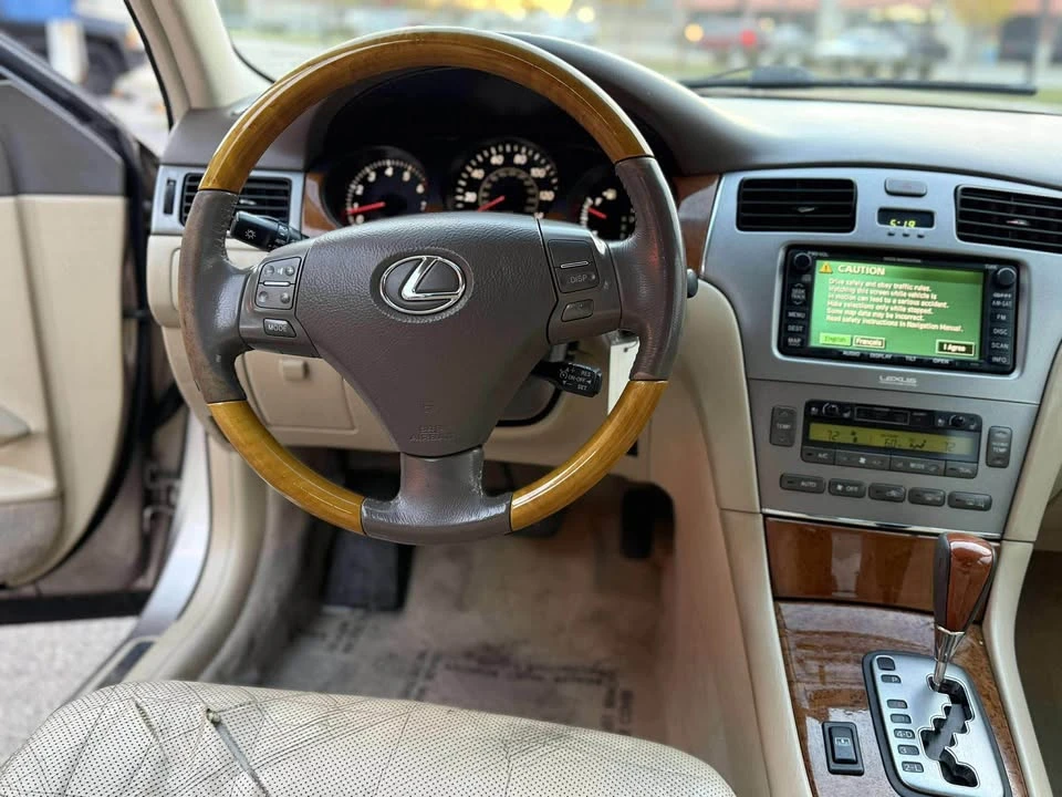 2005 Lexus ES 4th Gen - Image 3 of 10